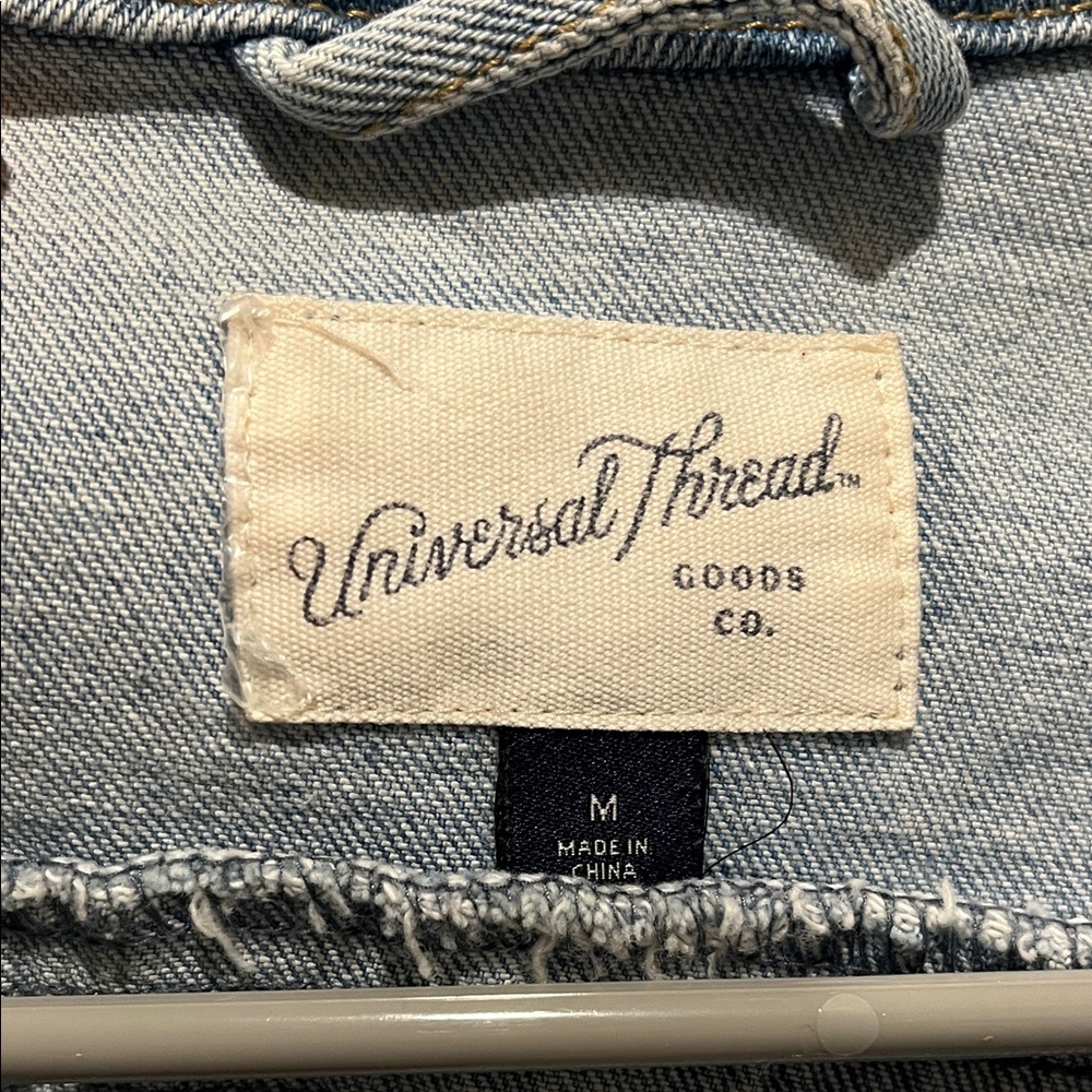 Universal Thread Light Wash Denim Jacket - Picture 2 of 2